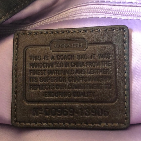 Signature COACH fabric brown purse with lilac lining 💜 - Picture 3 of 7